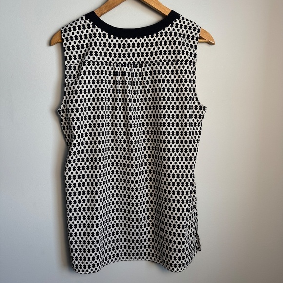 Croft & Barrow Women's Sleeveless 1/2 Button Blouse Tank Top Beige/Tan/Black M - Picture 5 of 11